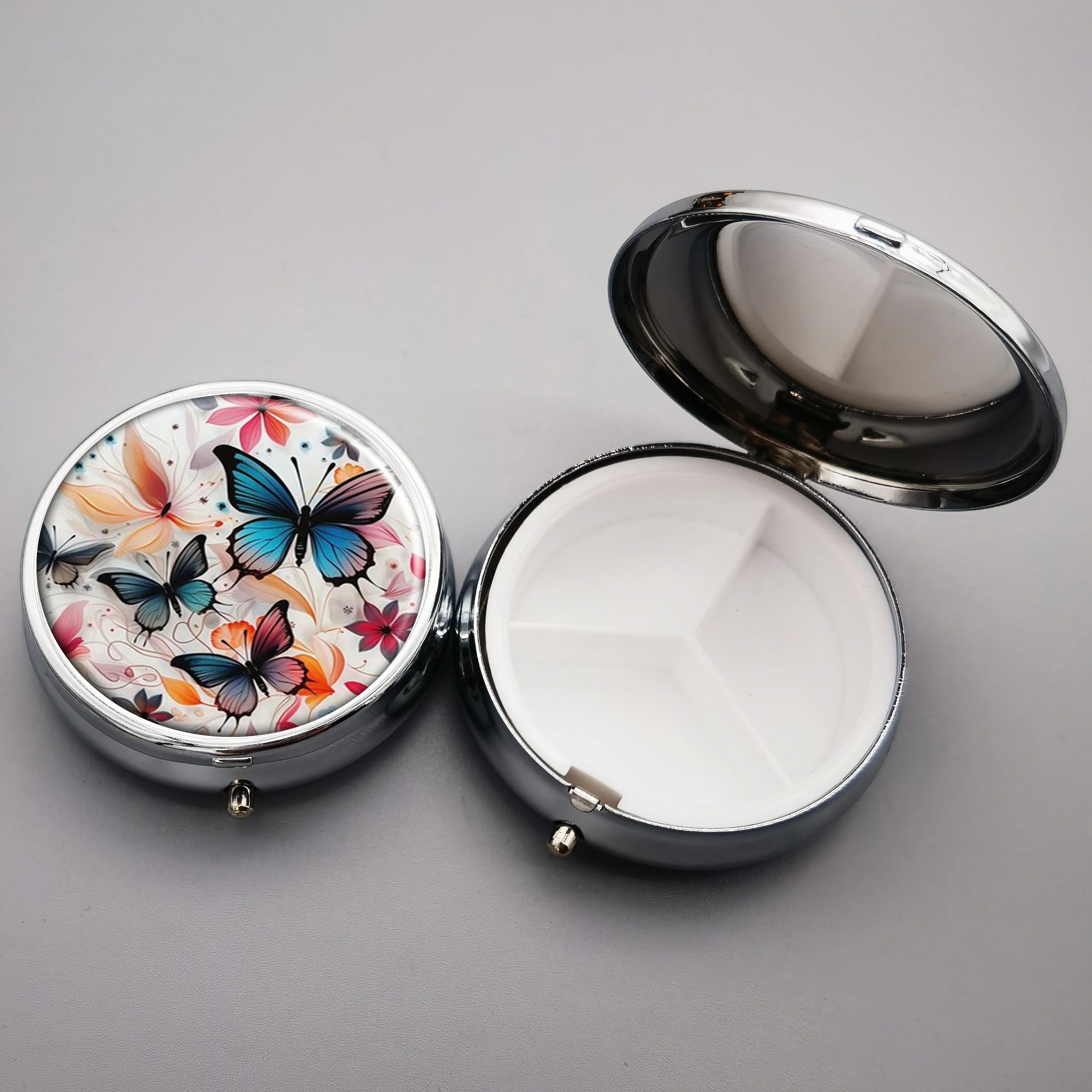 Portable 3-compartment pill storage box with butterfly design,perfect for pocket or purse storage - a unique gift