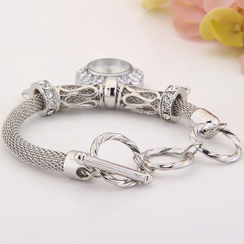 Montre-bracelet à quartz personnalisée pour femme, bracelet en acier, or, argent, cœur, loisirs, léger, luxe, élégant, femme