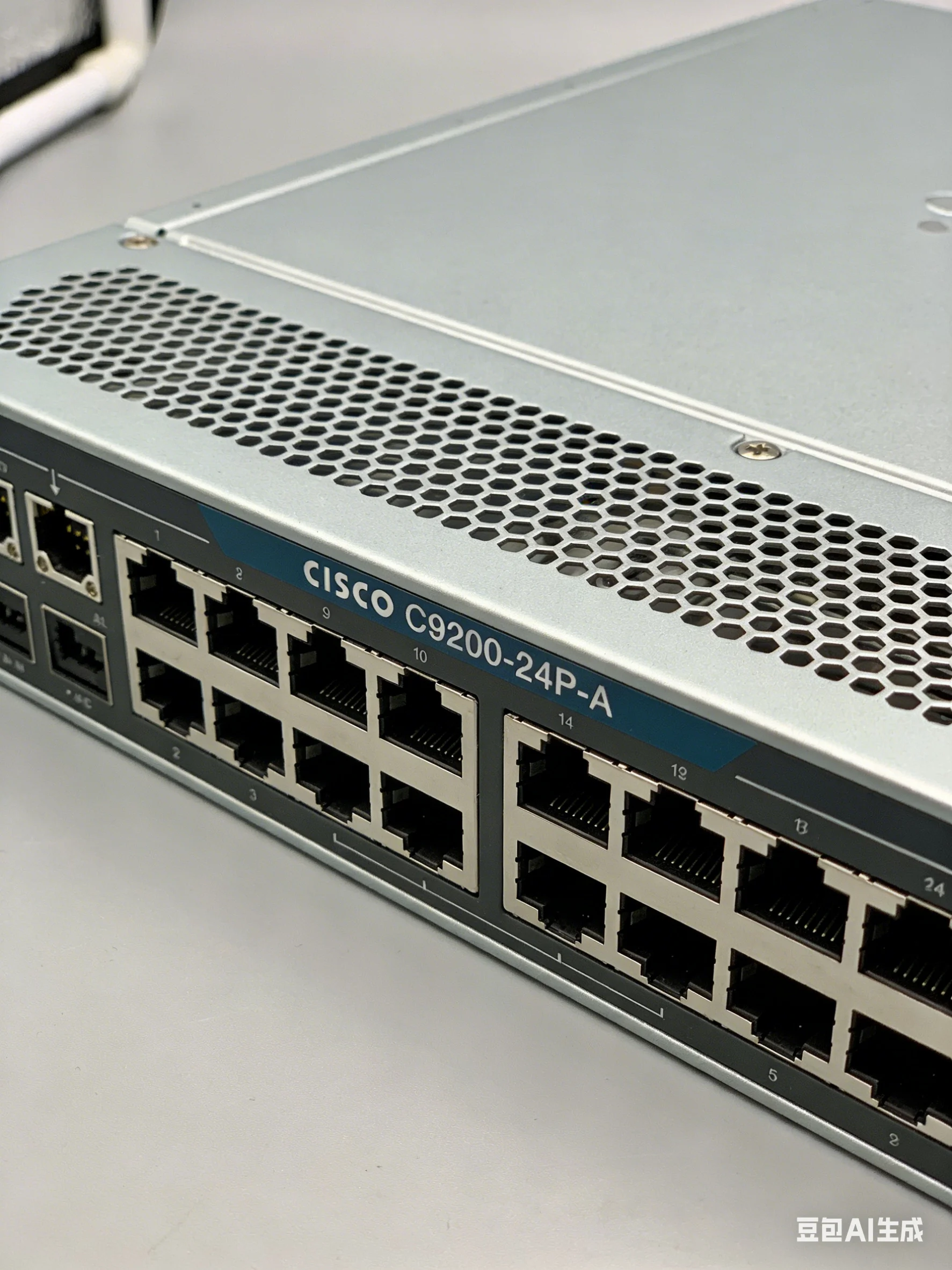C9200-24P-A 새로운 Cisco Catalyst - Layer 3 Switch 24 Port Sfp 리뷰 및 가격