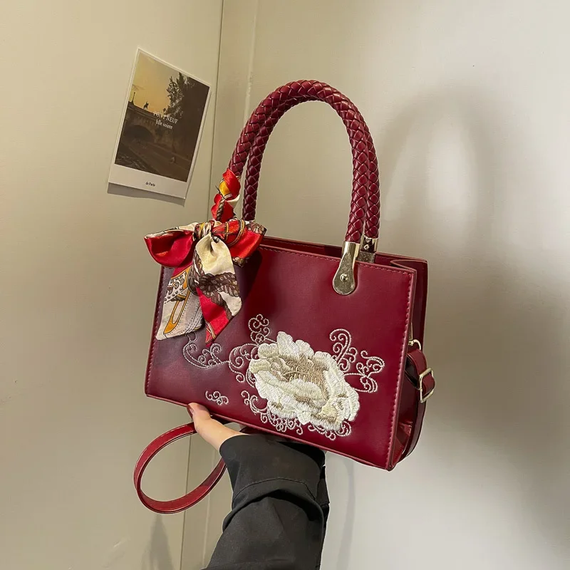 Chinese Style Festive Solid Color PU Handbag Large Capacity Zipper Casual Tote Shoulder Bag 2024 Hot Sale Bags for Women Bolsa