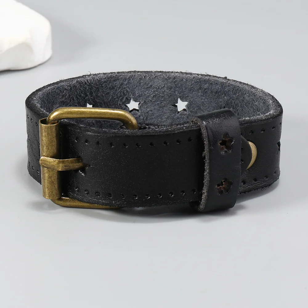 Retro Cowhide Wristband Hollow Five-pointed Star Bracelets Bangles for Men Punk Rock Personality Simple Creative Accessories
