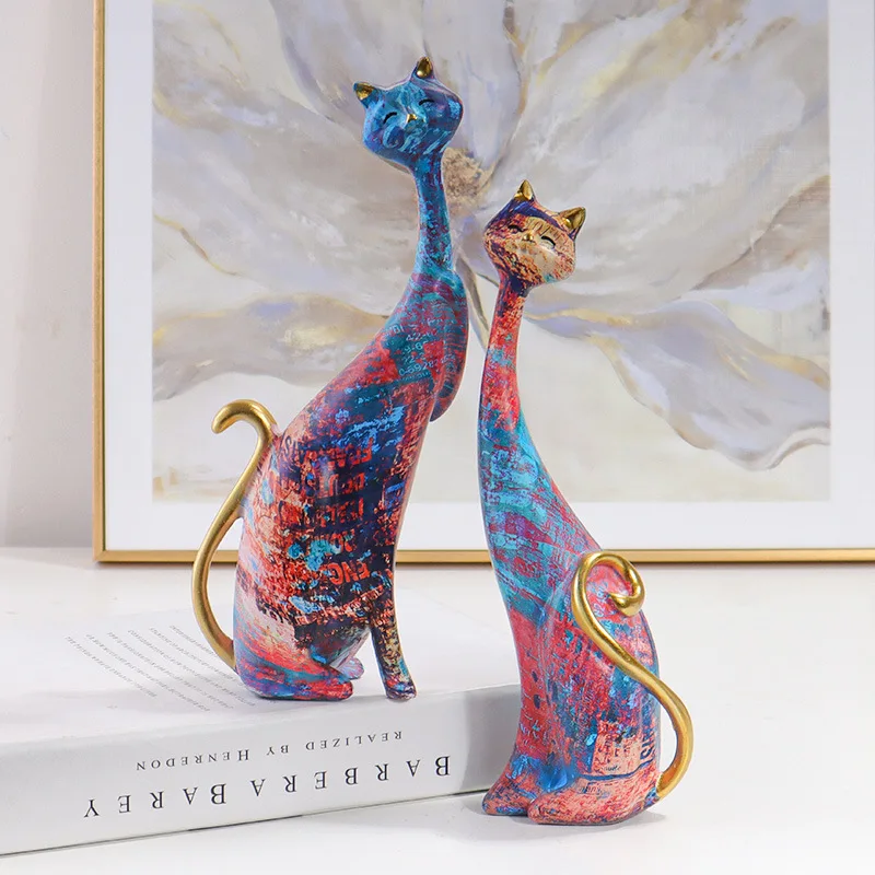 

Creative European-style Home Oil Painting Couple Cat Animal Ornaments Hotel Living Room Valentine's Day Gift Resin Crafts