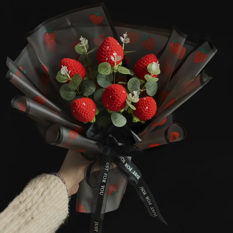 Finished Knitted Flowers Strawberry Crochet Bouquet Creative Knitted Flowers Valentine Mothers' Day Birthday Graduation Gifts