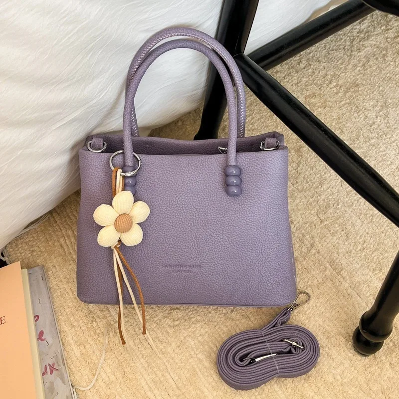 

2026 New Super Fire Portable Tote Bag Female Sen Moe Trendy Versatile Fashion Crossbody Bag Summer Popular Small Bag