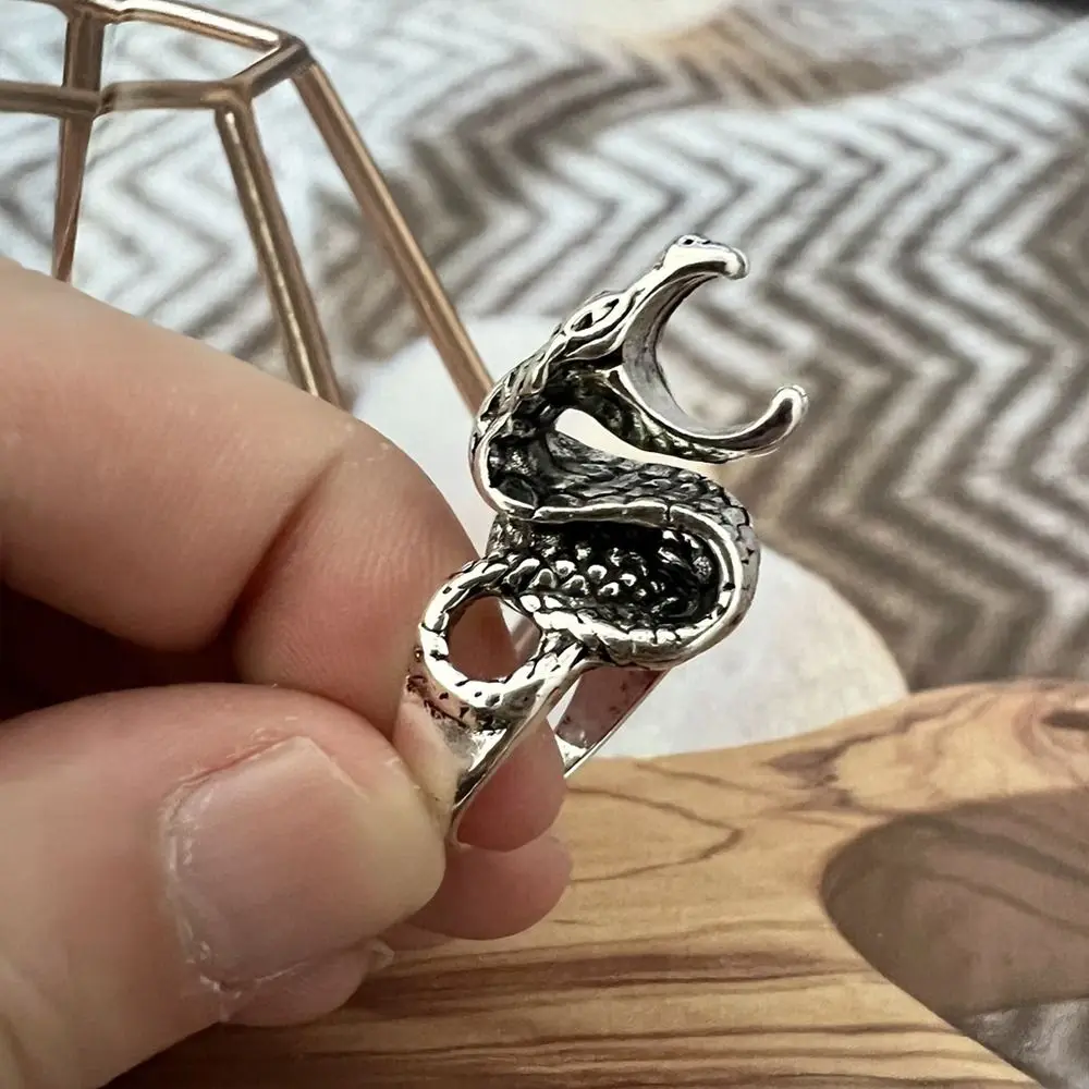 Retro Dragon Snake Rings Cigarette Holder Rack Finger Clip Smoke Cool Gadgets For Man Gifts Smoker Tools Smoking Accessories