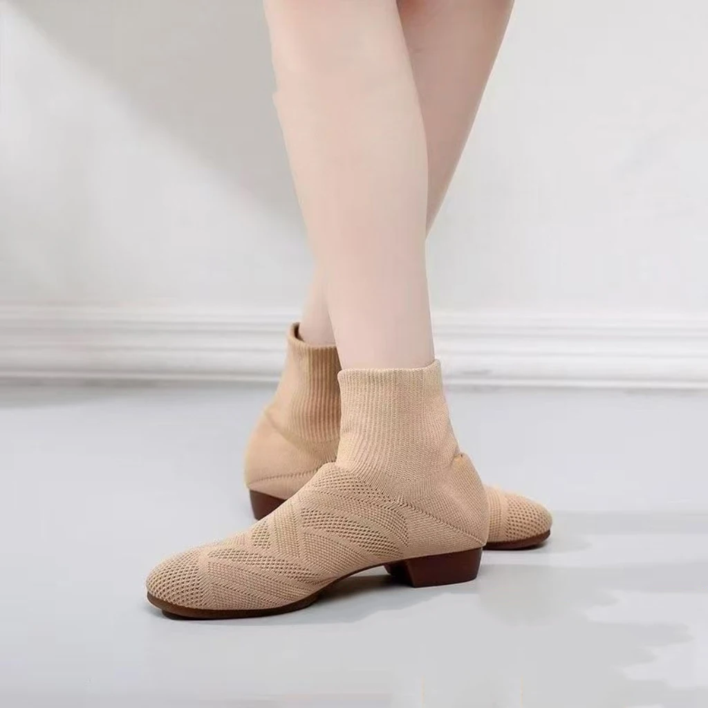 Mesh Elastic Dance Boots Breathable Comfortable Lightweight Soft Soled Ballet Shoes Training Modern Dance Practice Shoes New