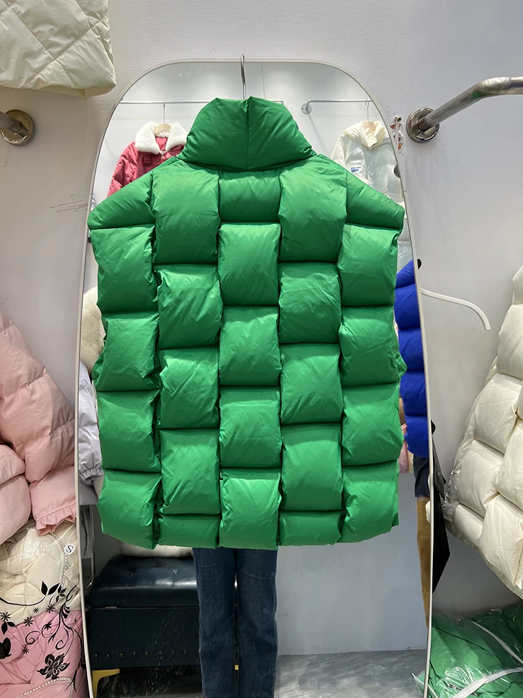 2022 Winter Waistcoat New Fashion Woven Pattern Warm 100% White Down Vest Jacket Female Green Loose Sleeveless Vests Ladies Coat