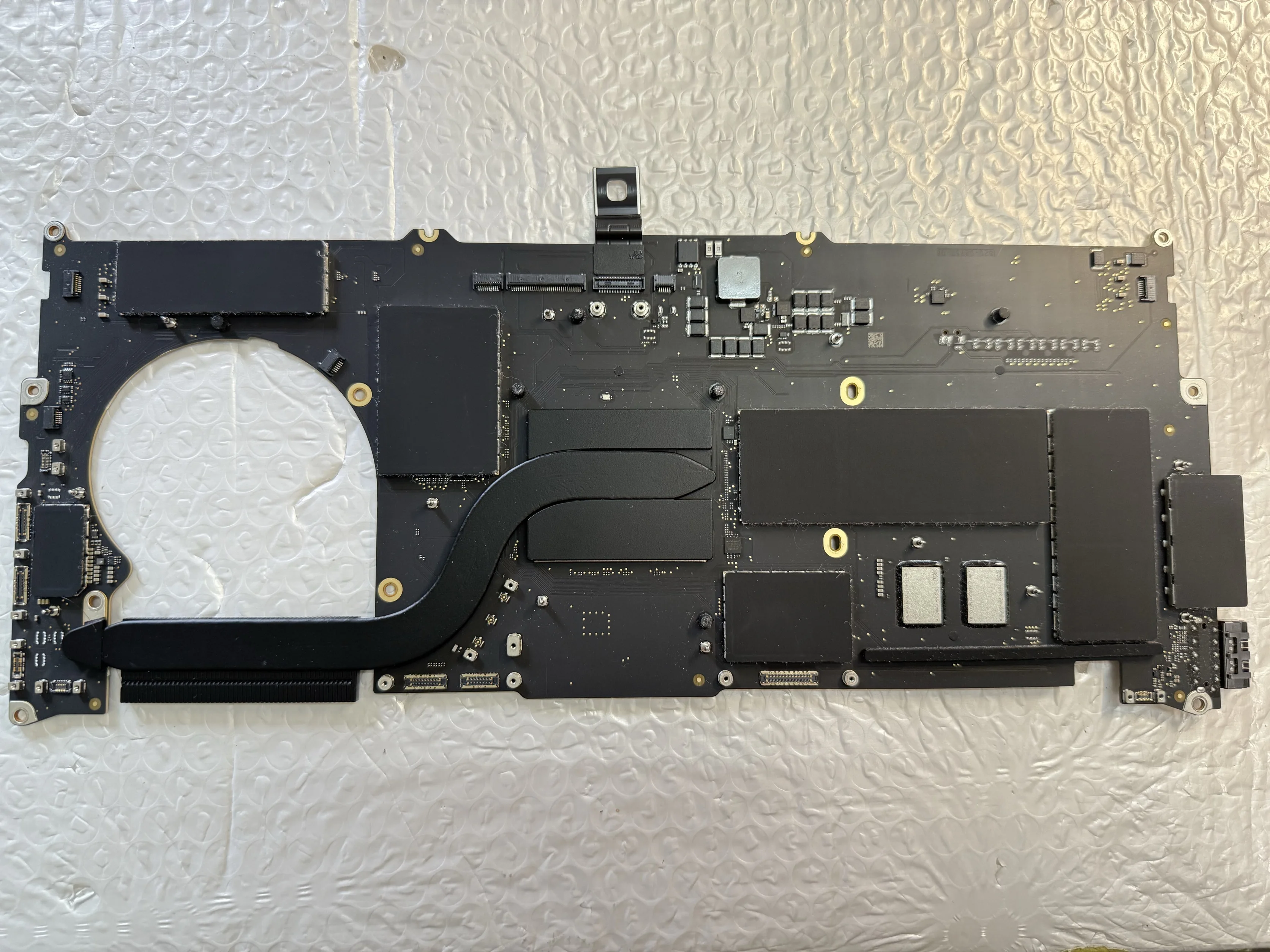 Original A2918 Defekte Hauptplatine für MacBook Pro Retina Locked ID Motherboard 8G 512G ID Board