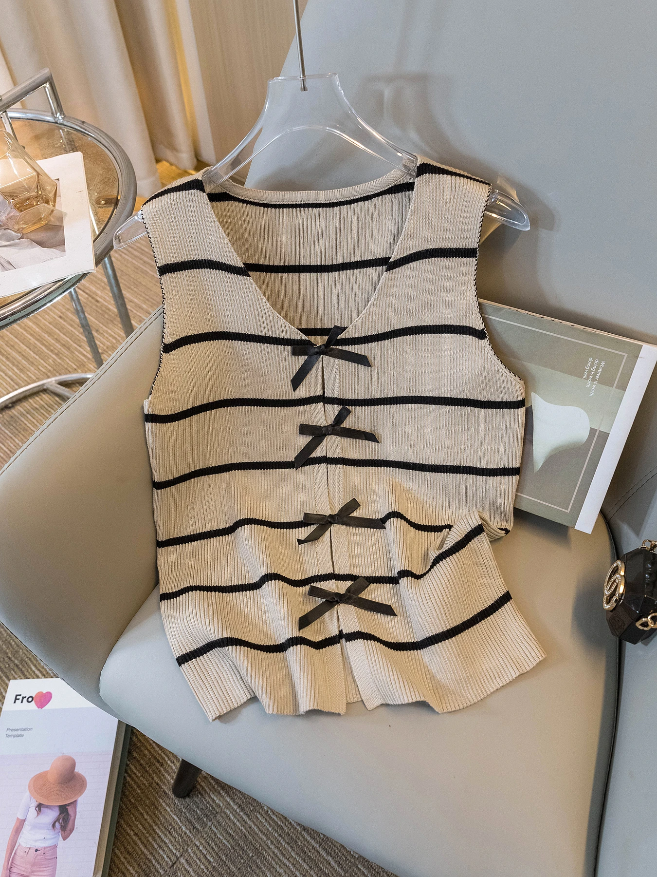 

Elegant V-Neck Striped Bow Sleeveless Women's Knit Tank Top, Fashionable Summer Casual Wear