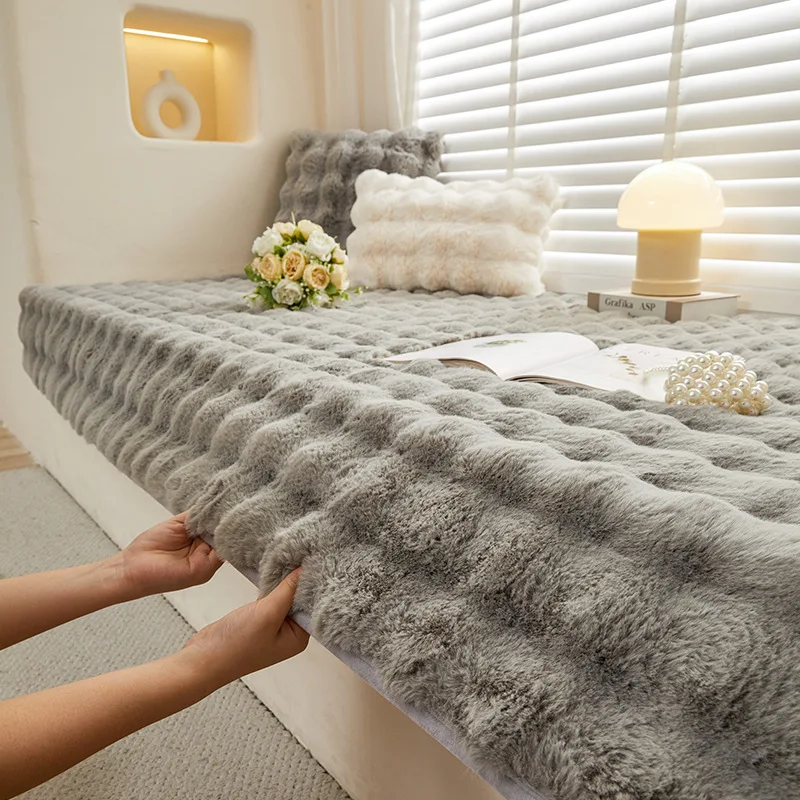 Thickened bubble rabbit plush bay window mat 2026 new winter tatami mat balcony window sill mat cross-border wholesale
