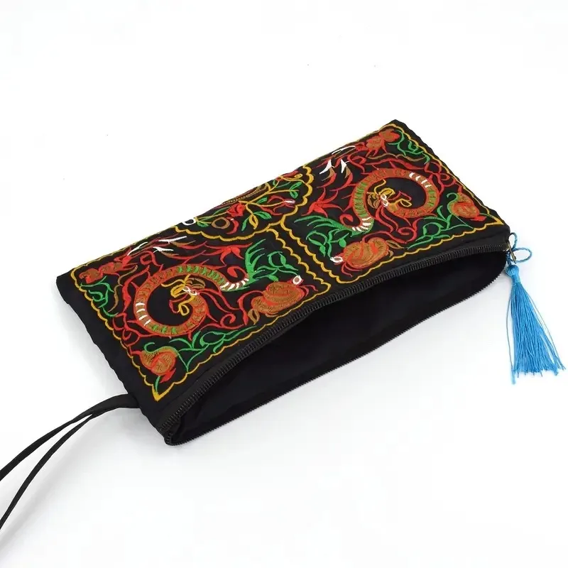 Women\'s Embroidered Wallet Niche Vintage Zip Clutch Large Capacity Coin Purse Women\'s Phone Case Vintage Embroidered Clutch Bag