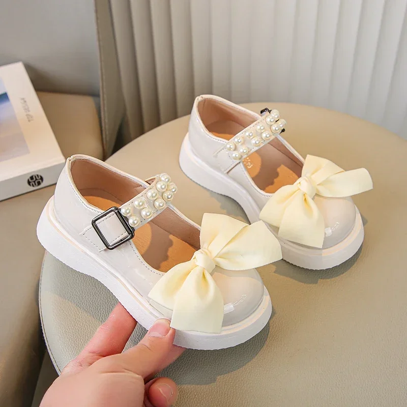 New Bow Girls Leather Shoes Pearls Bow Round-toe Glossy Kids Princess Leather Shoes Drop Shipping Non-slip Children Shoes