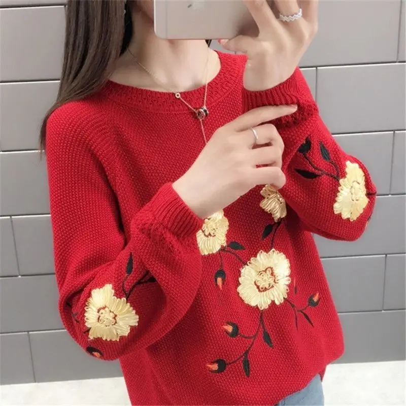 Spring New Knitted Women\'s 2024 Spliced Embroidered Hollow Head Round Neck Fashion Minimalist Casual Loose Long Sleeve Sweater