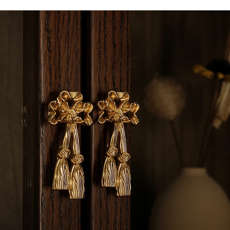 Bow-knot Shaped Brass Cabinet Pulls Door Knob Vintage Copper Handles for Furniture Nightstand Drawer Knobs Hooks Handle