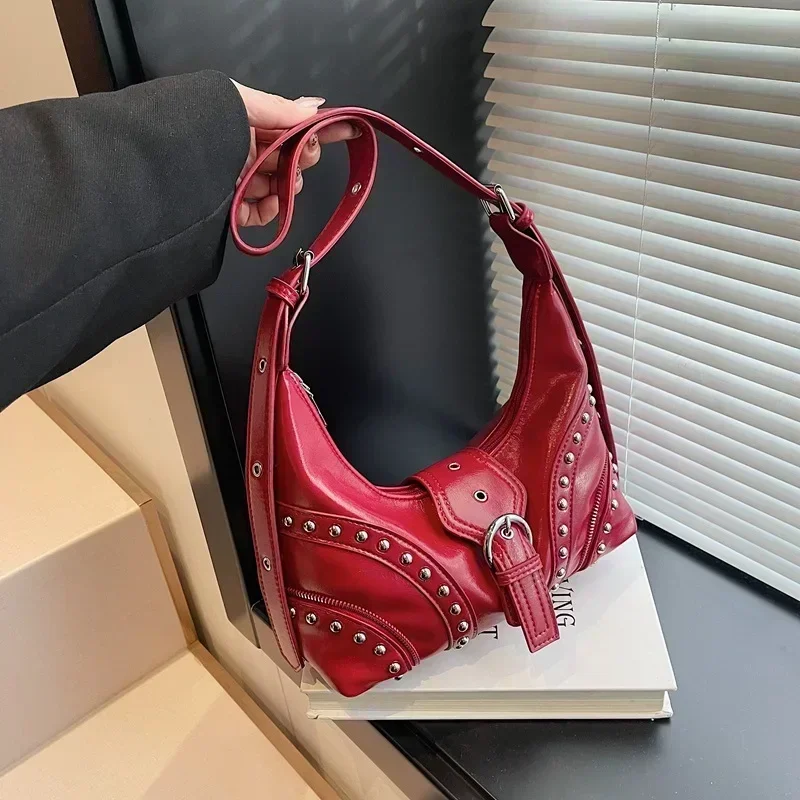 

2025 Women's Retro Underarm Bag - Trendy Rivet, Stylish Dumpling Shape, Textured & Versatile, Shoulder/Crossbody Fashion