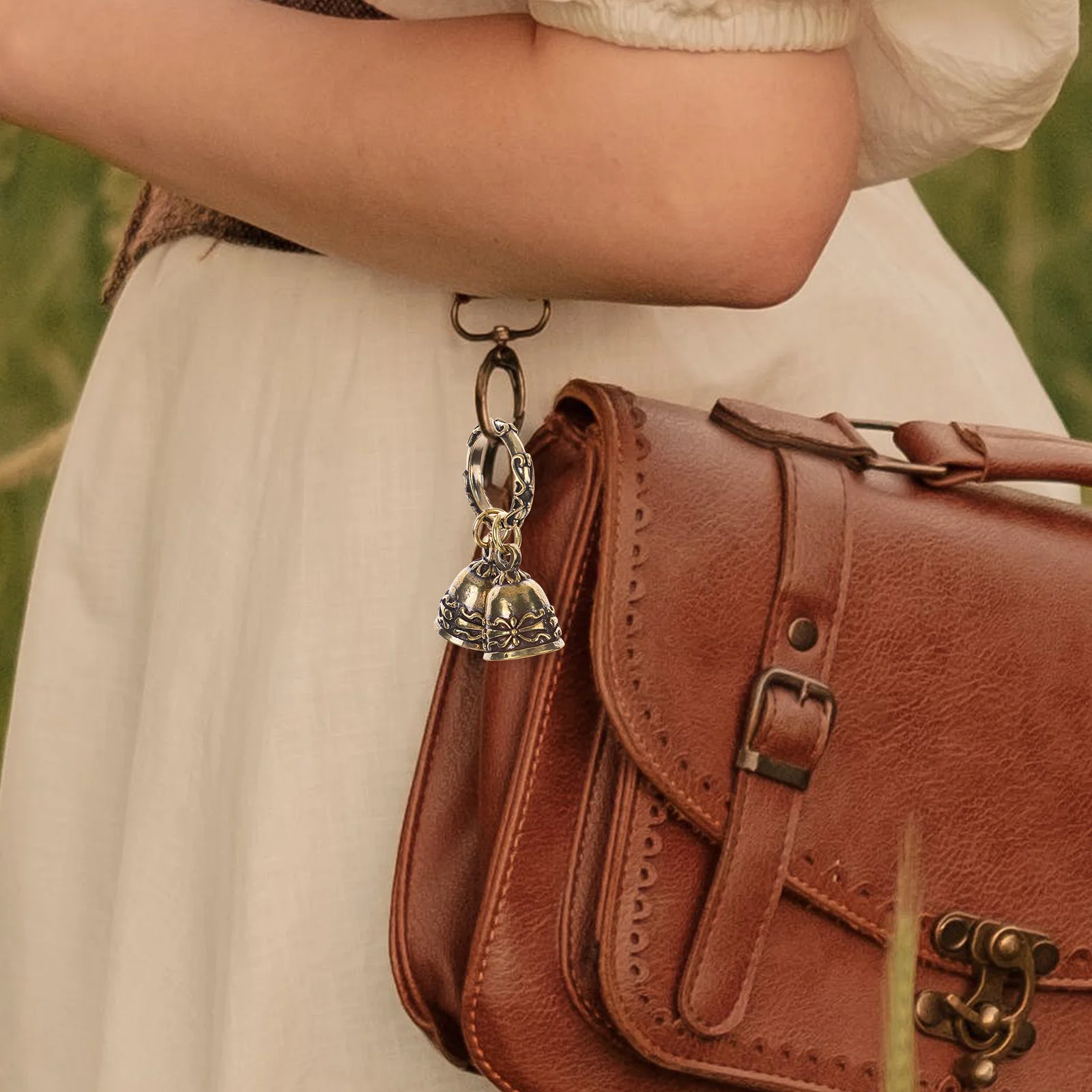 

Vintage Brass Bell Pendant Design Keychain Hanging Bag Charm DIY Craft Decoration Small Bell Ornament DIY Brass Bells