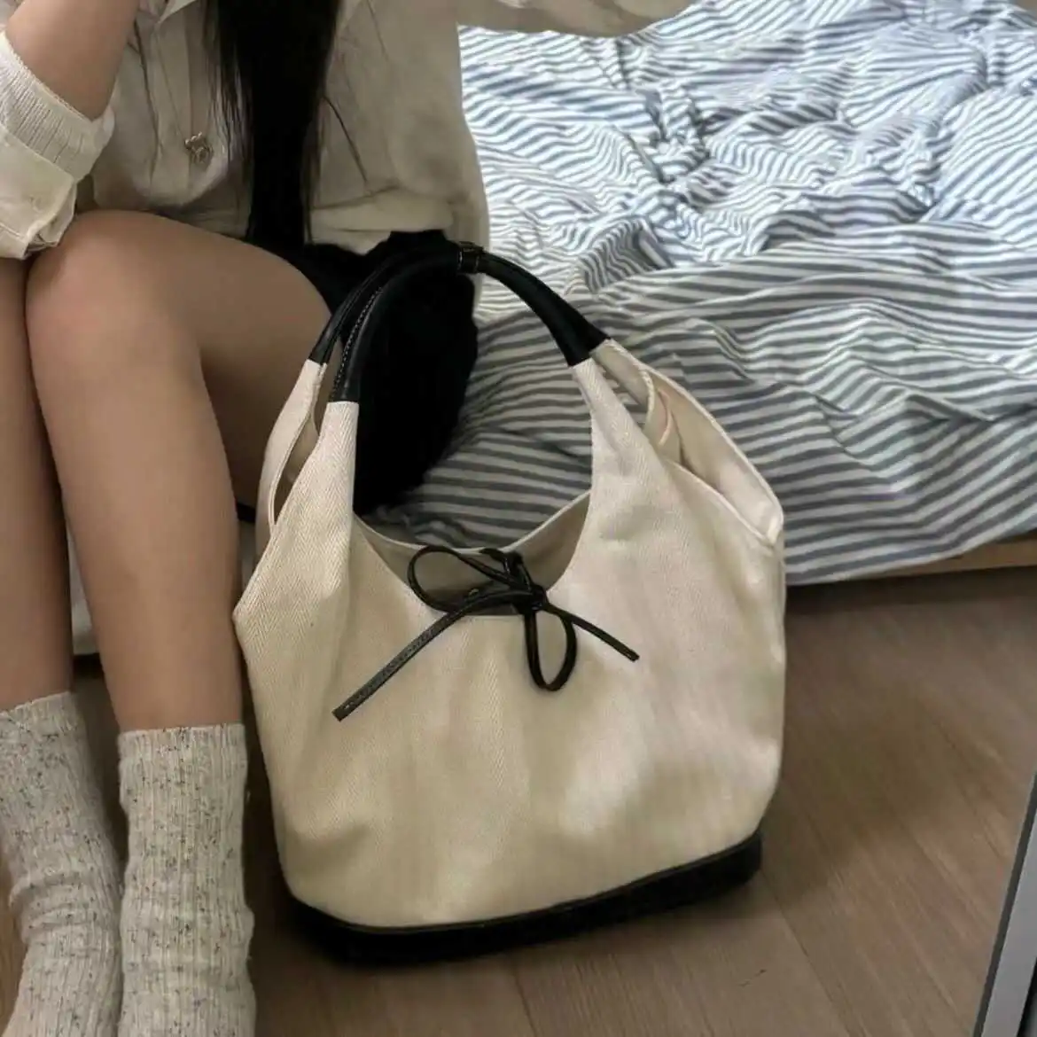 2024 Wiadomości Casual Vintage Patchwork Canvas Bag Fashion Campus Backpack Capacity Commuter Underarm Bag