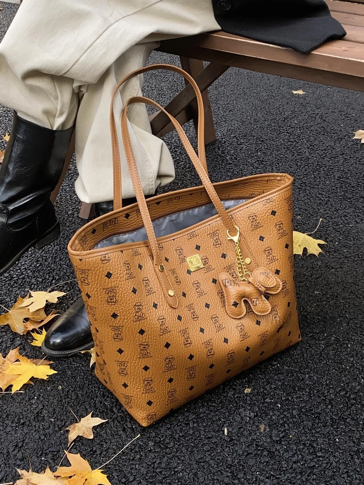 

Casual Commuter Retro Large Capaci Women's oulder Bag 2025 New Autumn Winter Versatile Tote Bag for Work And Outdoor