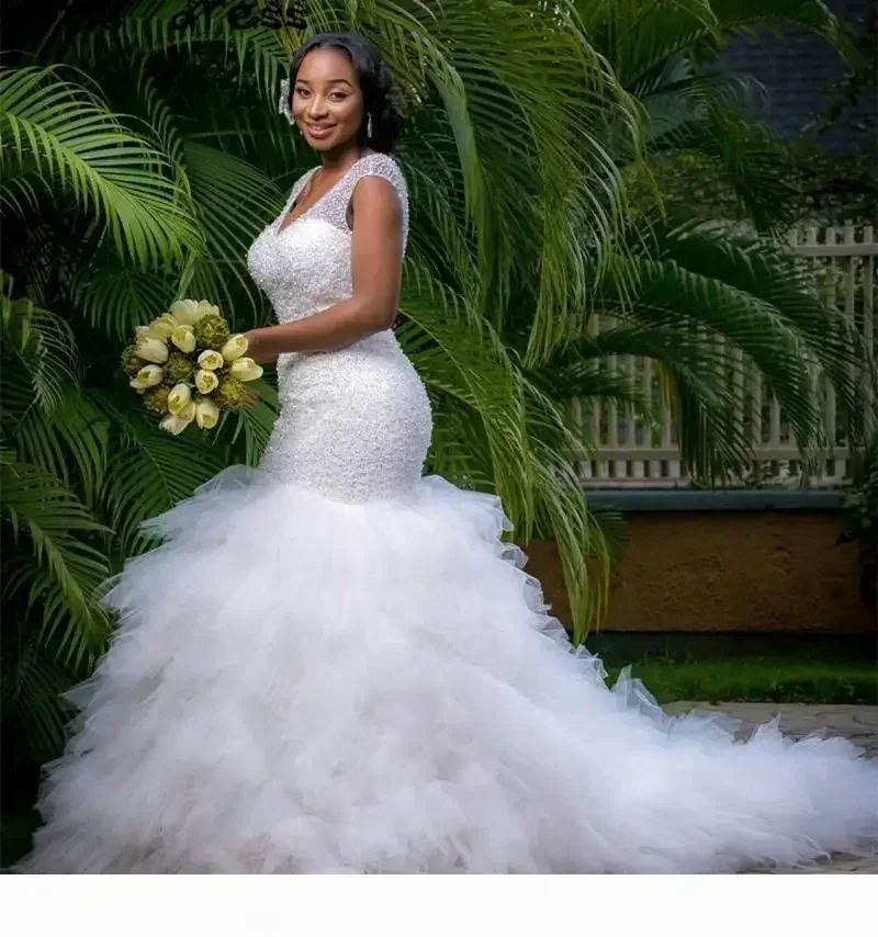 Customized New Bridal Gowns Luxury Rhinestone Sexy Mermaid Crystal Dresses African Wedding 2024