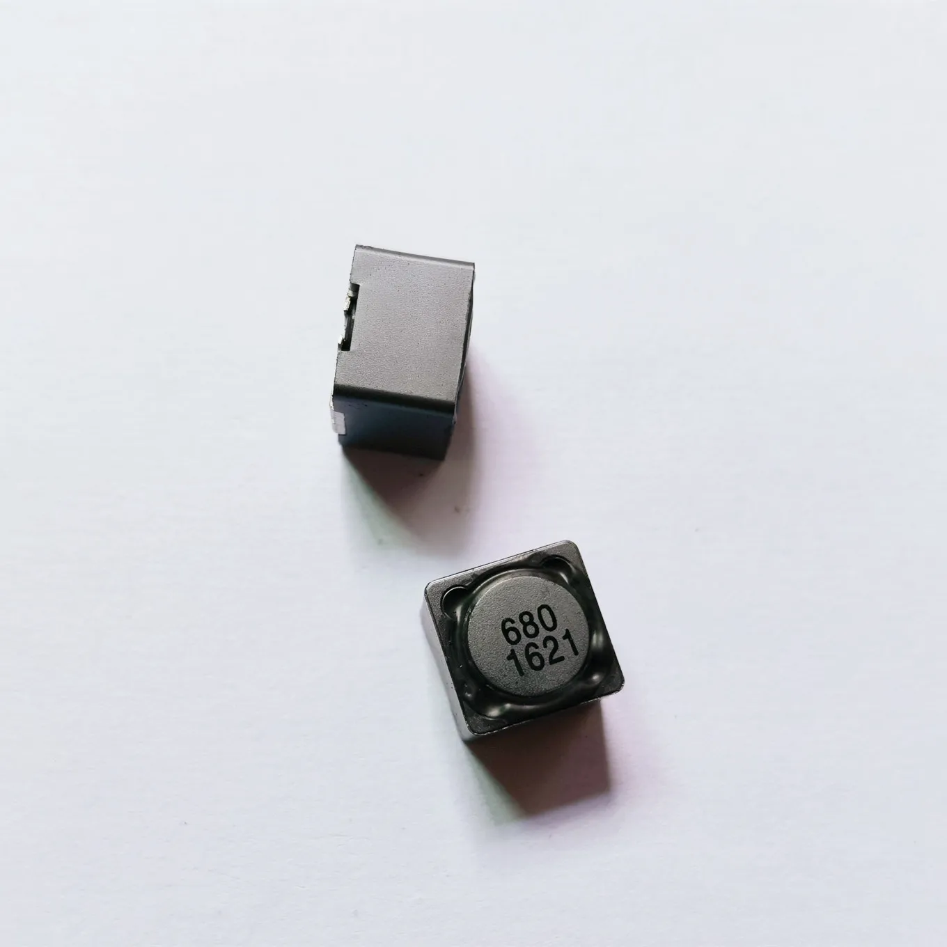 Original new 100% SIQ1211R-680 SMD power inductor 1210-680 68UH 3A 12X12X11