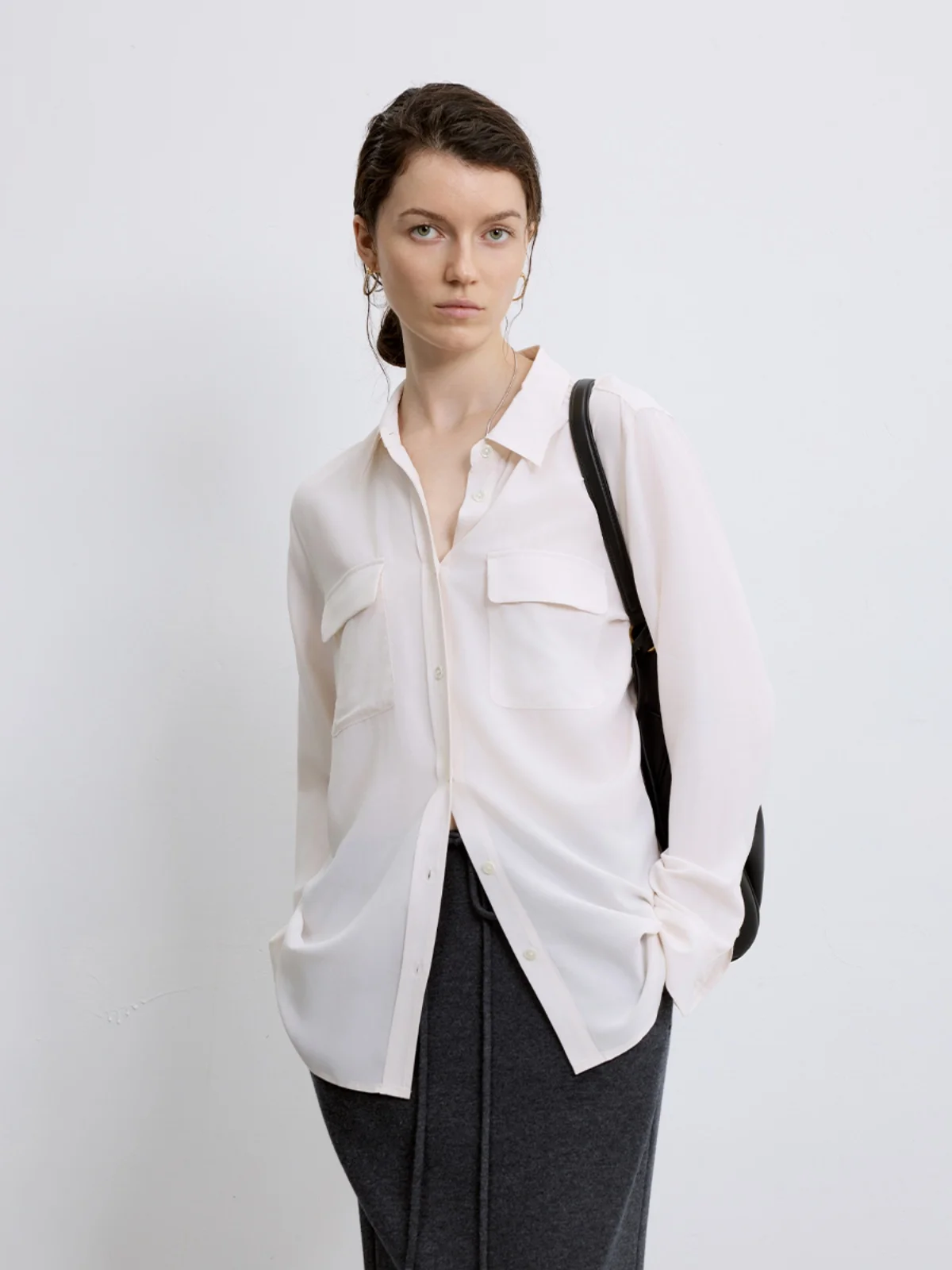 

Fashionable Loose Fit Silk Shirt CHICC3 Machine Washable Silk Long Sleeve Business Casual Style Pure Color Shirt