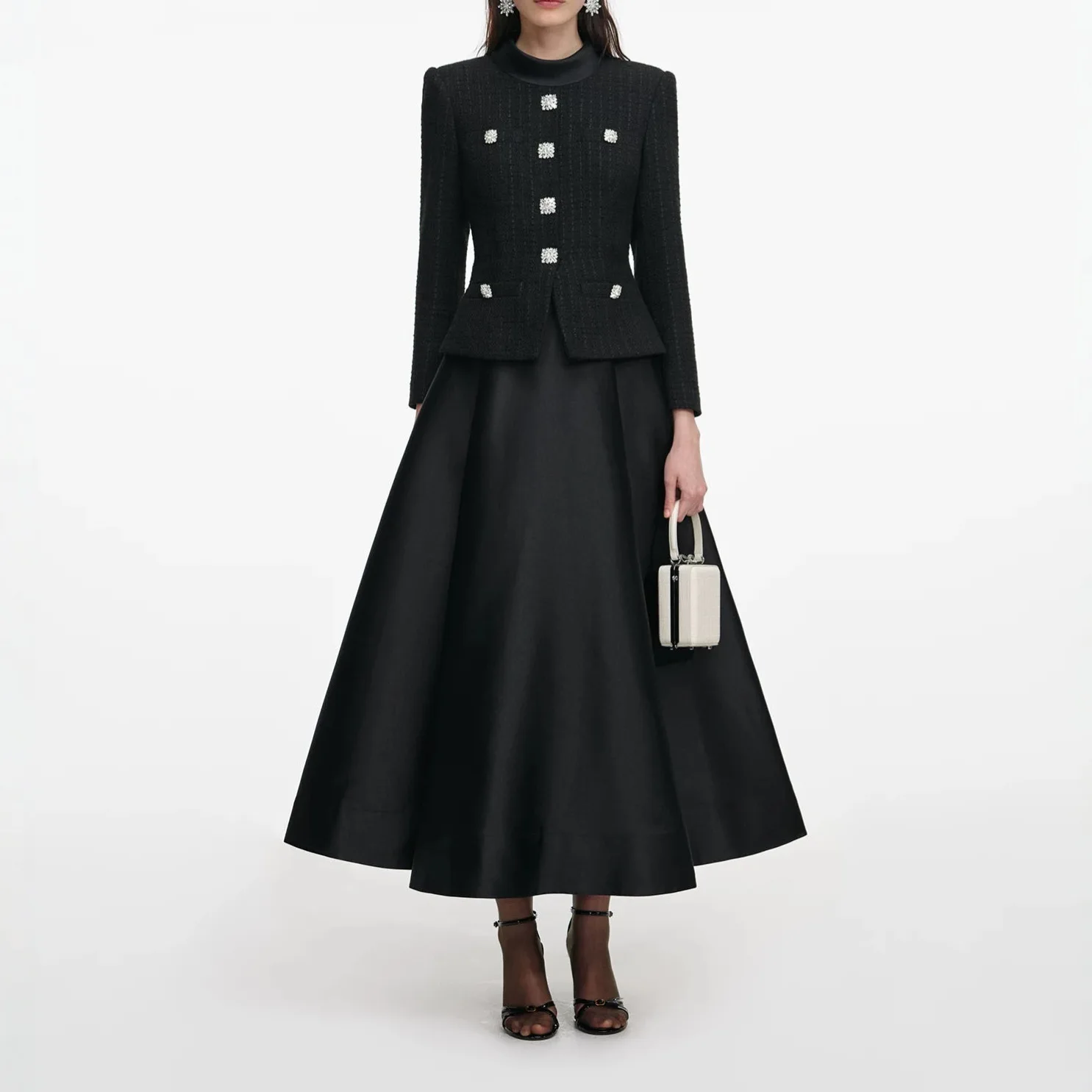 

Женское вечернее платье с высоким воротником, на пуговицах с бриллиантовой отделкой, приталенное, с длинными рукавами, из шерсти и хлопка, с А-образной юбкой, вязаное