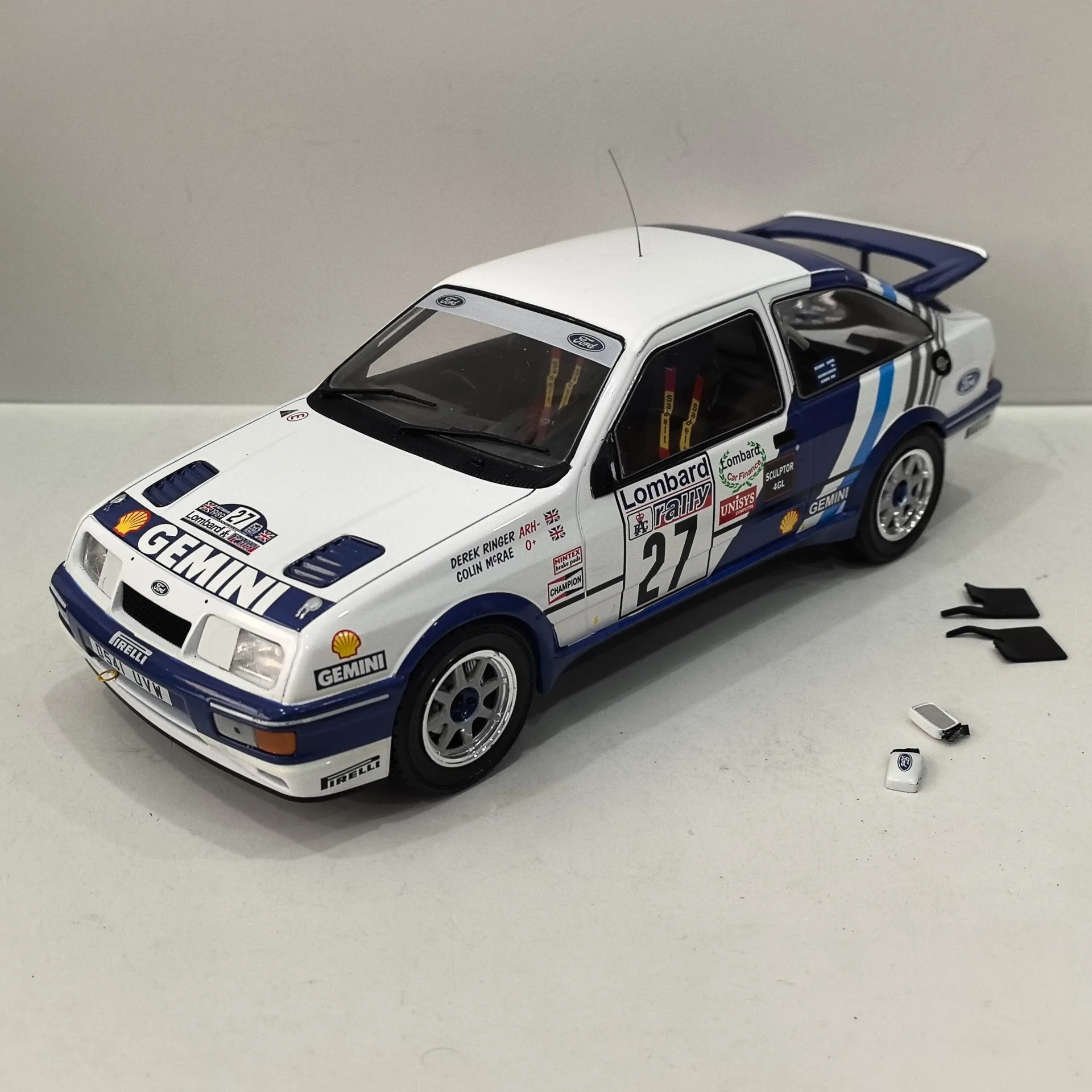 

Diecast IXO 1/18 Scale FORD SIERRA RS COSWORTH #27 1989 Rally Car Alloy Car Model Collectible Toy Gift Souvenir Display