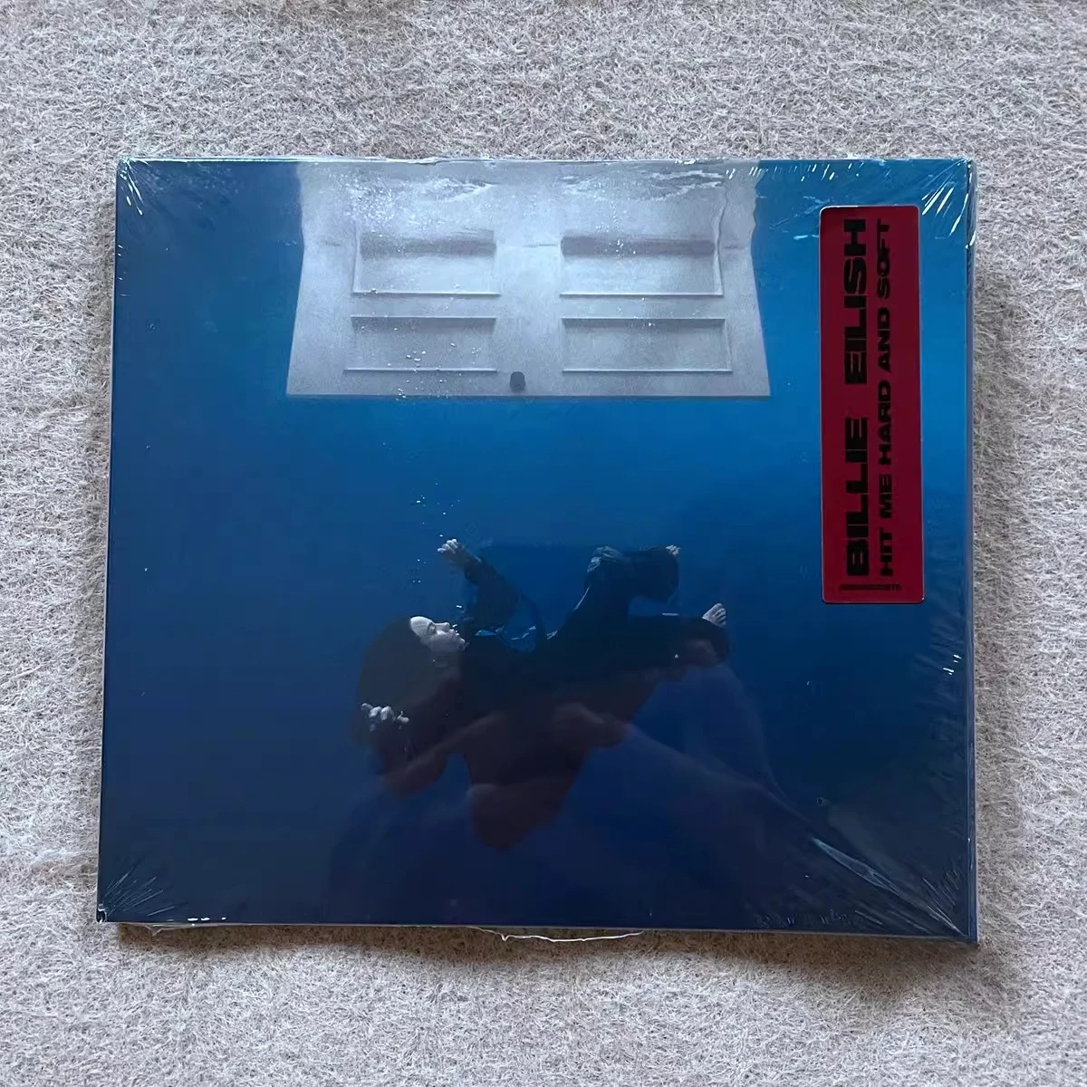 

Billie Eilish Hit Me Hard and Soft – Alt-Pop & Dark Pop Studio Album with Intimate Production for Devoted Fans & Collectors