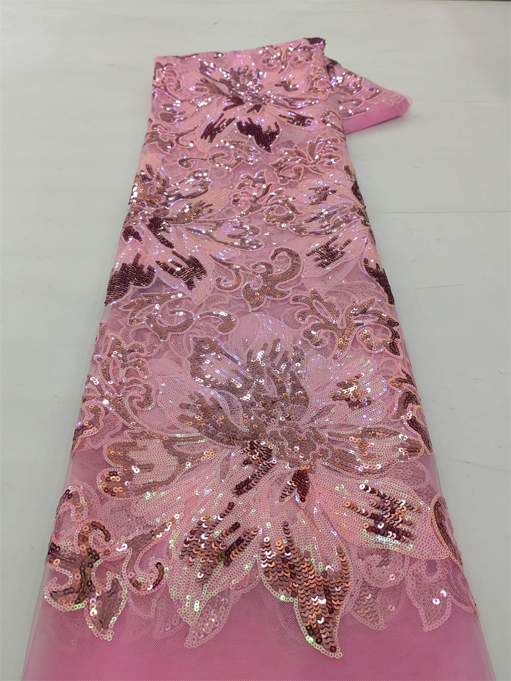 tissu-de-dentelle-africaine-2026-tulle-brode-de-haute-qualite-avec-sequins-nigerians-ideal-pour-la-confection-de-robes-de-soiree-5-yards