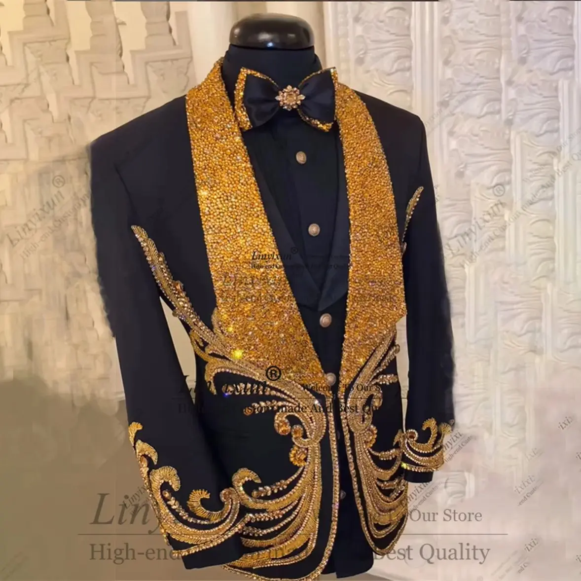 

Luxury Unique Design Crystals Men Suits Shawl Lapel Groom Tuxedos 3 Pieces Male Prom Blazer Customized Wedding ropa hombre