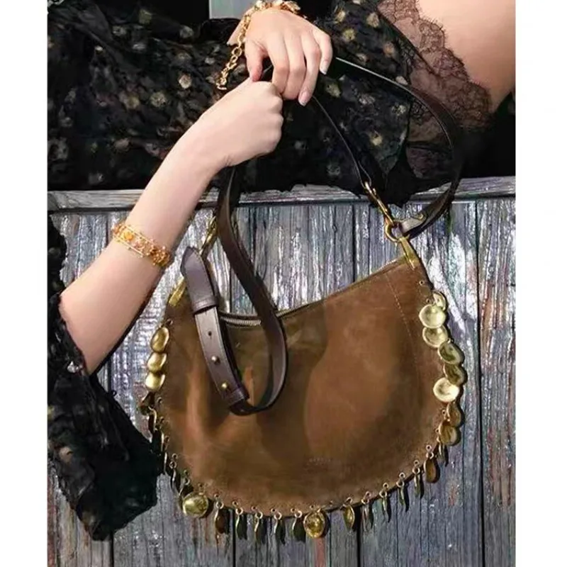 New Vintage Single-shoulder Bag with Metallic Flow Decoration and Matte Finish, Stylish and Versatile Handbag The Armhole Area