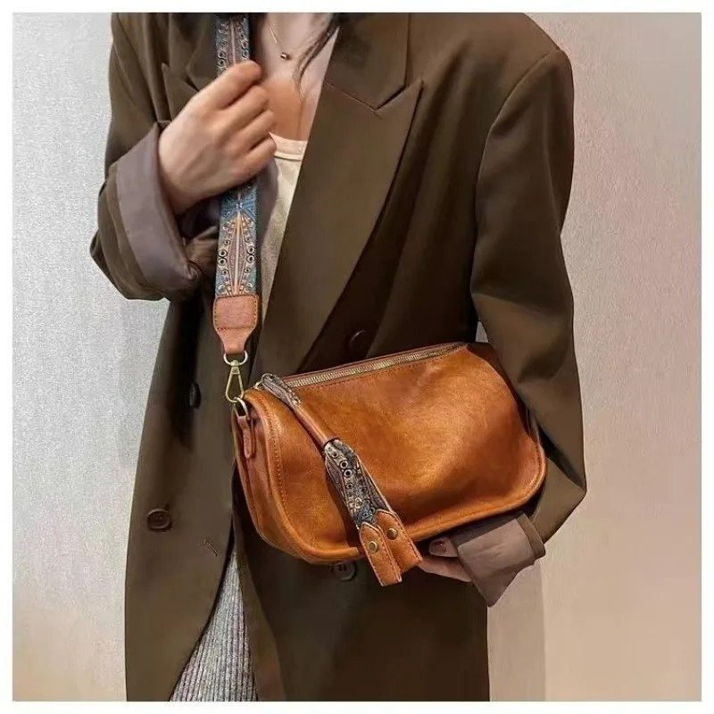 This Year's Popular Bags Women's Large Capacity 2025 New Bohemian Style Wide Strap Crossbody Bag Explosive Dumpling Bag Handbags