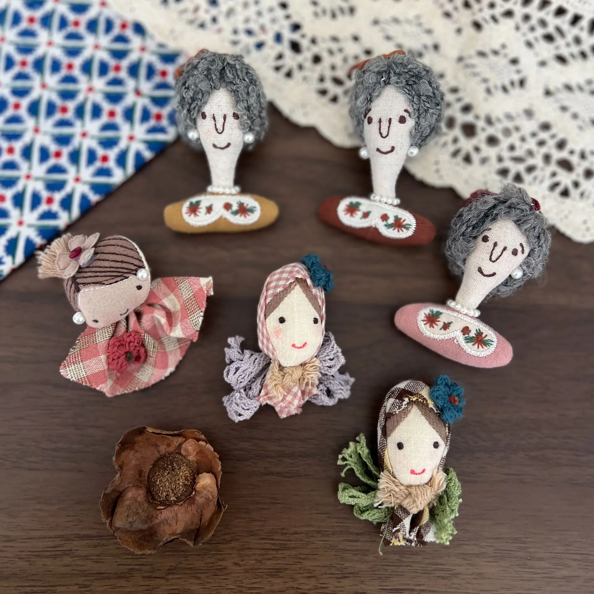 Brooch Pin DIY Craft Gray Curly Hair Pearl Girl Bag Pendant Scarf Shoes Socks Semi Finished Fabric Small Lightweight
