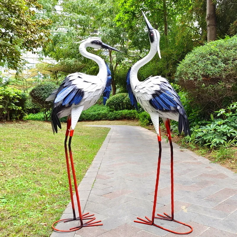 Outdoor garden simulation crane ornament new Chinese villa garden scenic landscaping iron art