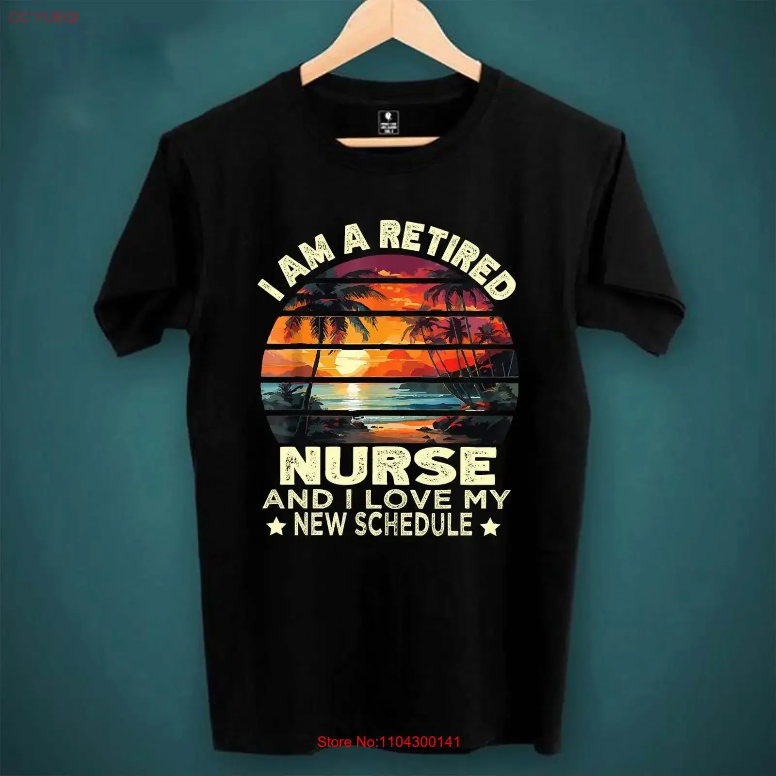 Camiseta Retired Nurse SunseT: Soy enfermera y me encanta mi nuevo horario. Playa tropical, negra, para jubilación de RN, LPN, CNA, estilo vintage lavado.
