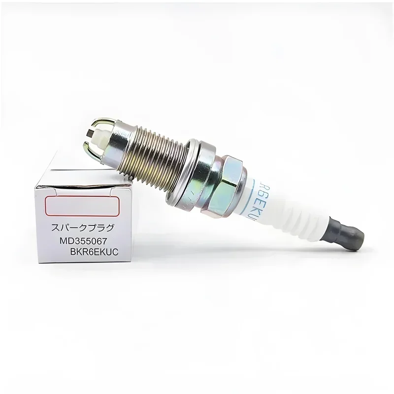

4pcs Normal Spark Plugs,Part No.MD355067(MD372422),Model BK6REKUC(VKA20,PK20GR8,BKR6EKUD)Fit for Mitsubishi(Galant,Lancer,Cedia)