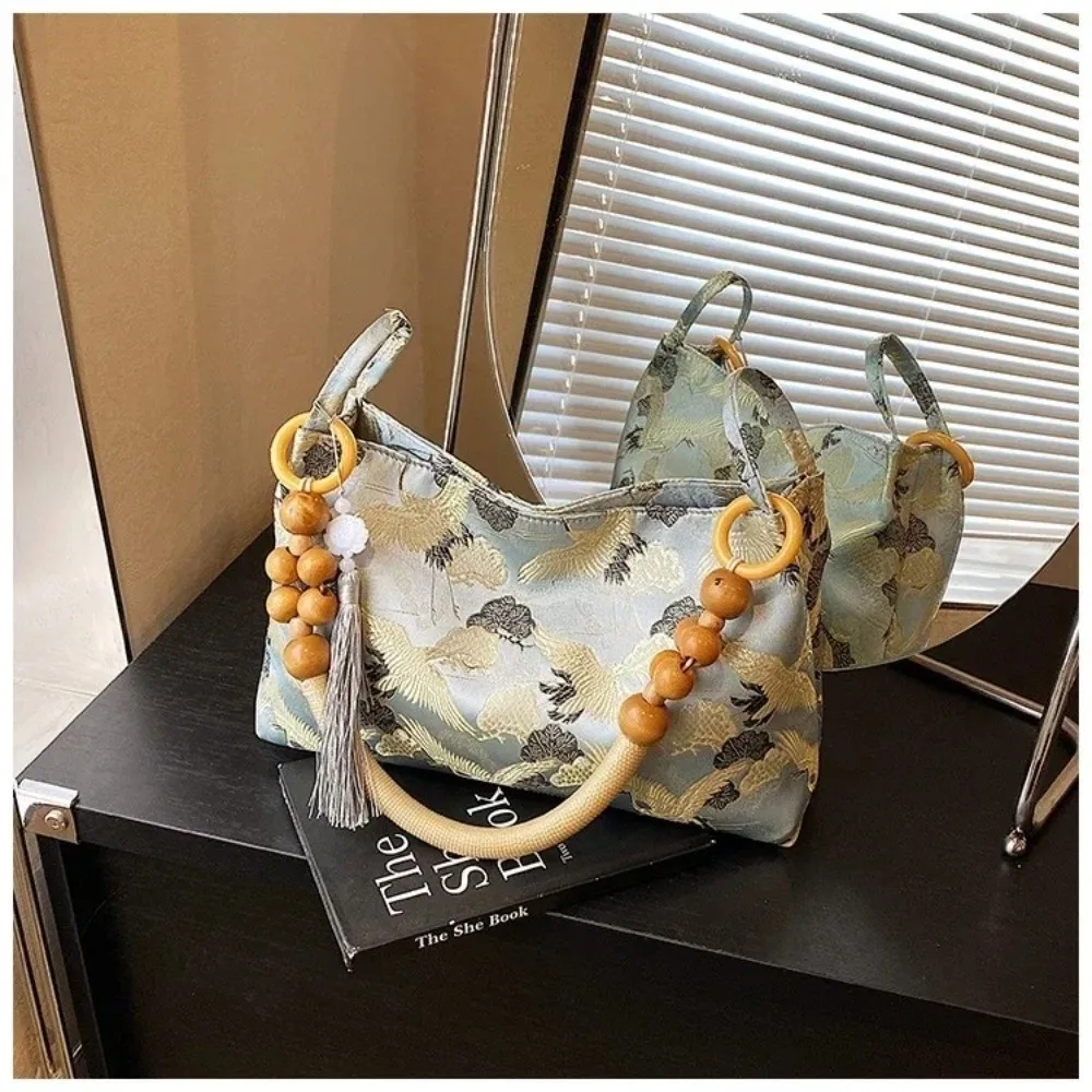 Hasp Sewing Thread Craft​ Embroidered Shoulder Bag​ ​Adjustable Crossbody Strap​ ​National Style Handbag​