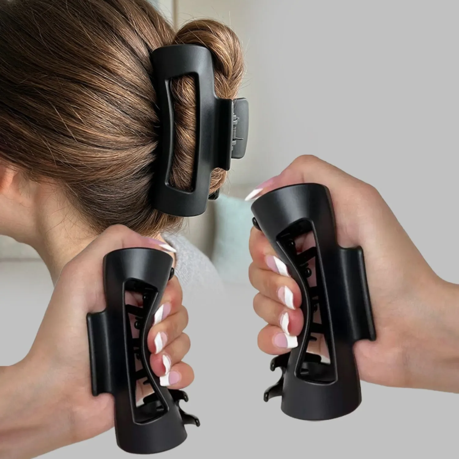 

3 Trendy Hollow-Out Shark Clips, Silicone Non-Slip Hair Clips, Aesthetic Hair Claws for Elegant High Hairstyles