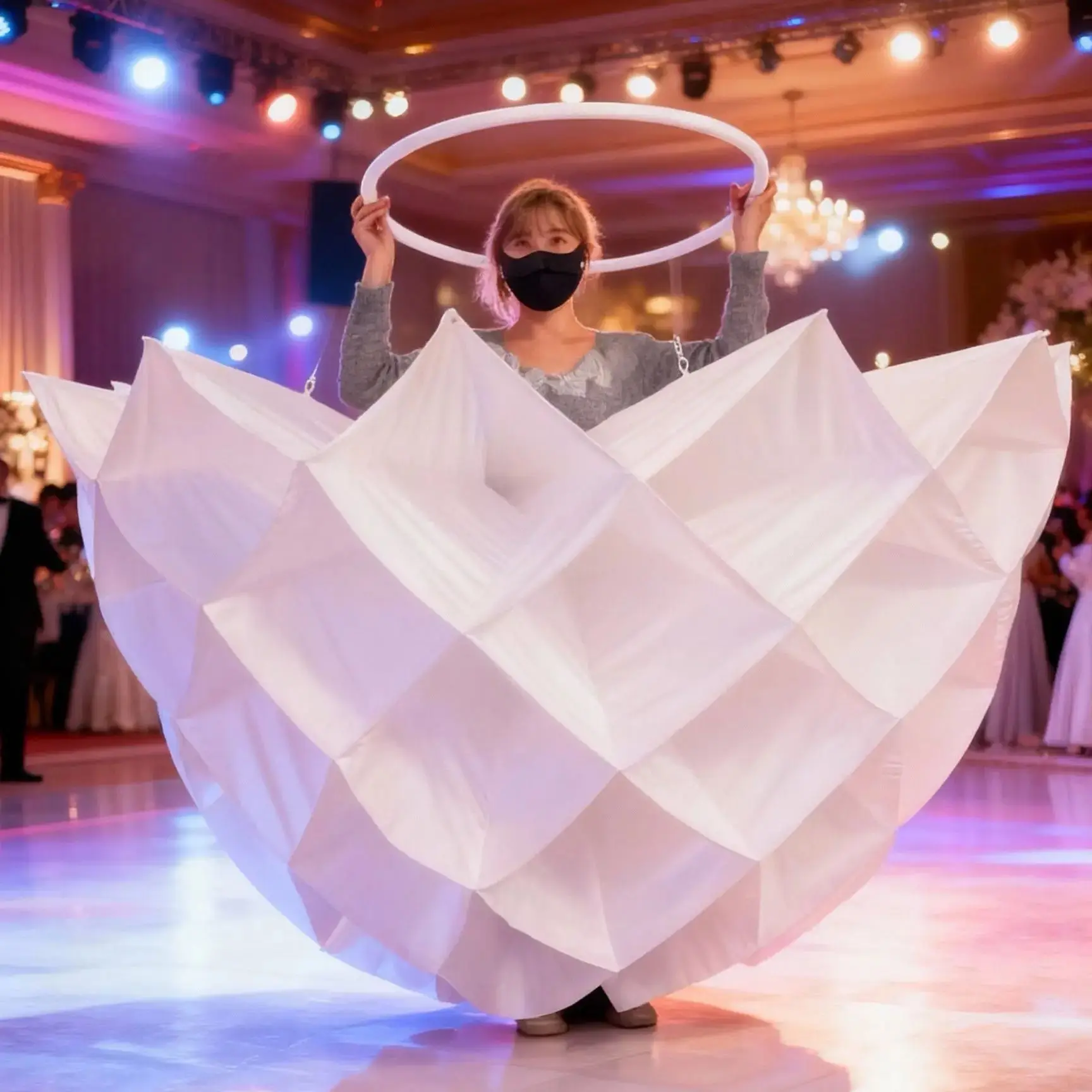 Professional Giant 3D Stage Costume Foldable White Jumpsuit for Performance Commercial Party Promotional Event Centerpiece Prop