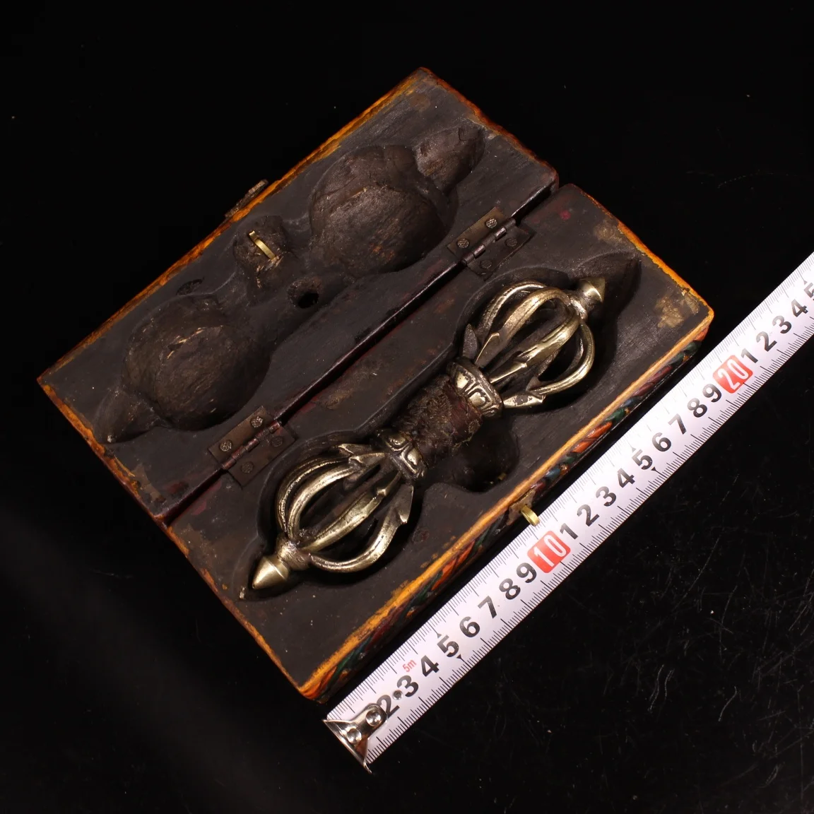 Colección Bronce Antiguo Cinabrio Nueve acciones Dorje Vajra Phurpa Bodhi Caja de Raíz Set Amuleto Dharam Town house