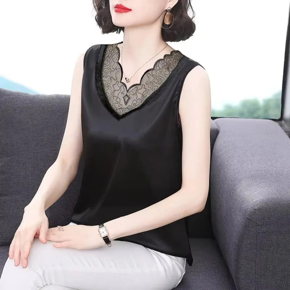 Elegant Women Summer Tanks V-Neck Lace Collar Border Fashion Sleeveless Tops Inner Wear Base Plus Size Option Lace Camis Vest