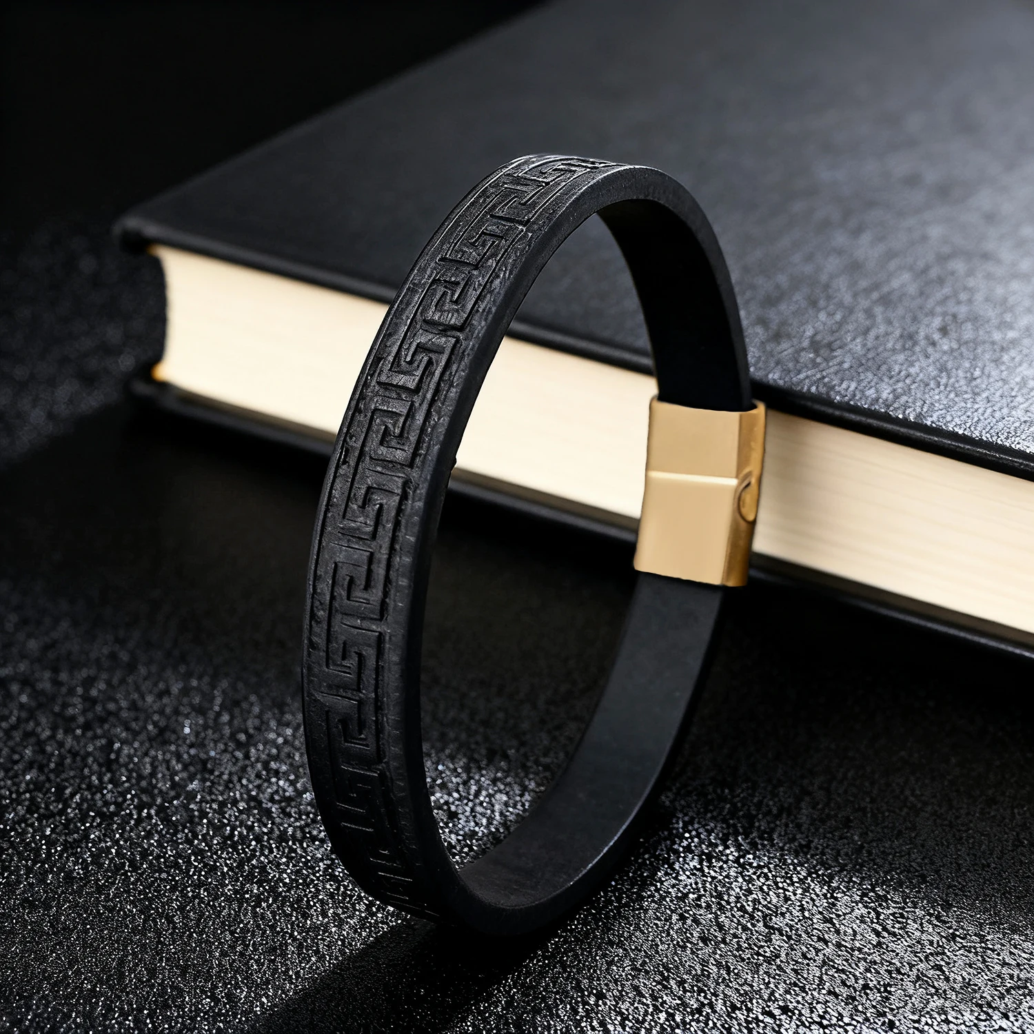 Magnetic Clasp Leather Bracelet Stainless Steel Minimalist Unisex Simple Design 2025 Trending Jewelry