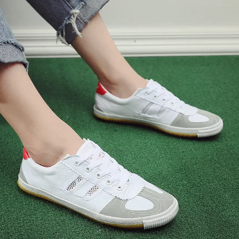 

spring and autumn ventilation white leisure Mesh sneakers fashion non-slip man sneakers outdoors off white shoes female shoes