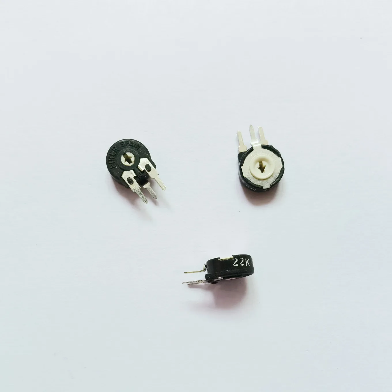 

Original new 100% adjustable potentiometer PT10LH 22K arrow hole (SWITCH)