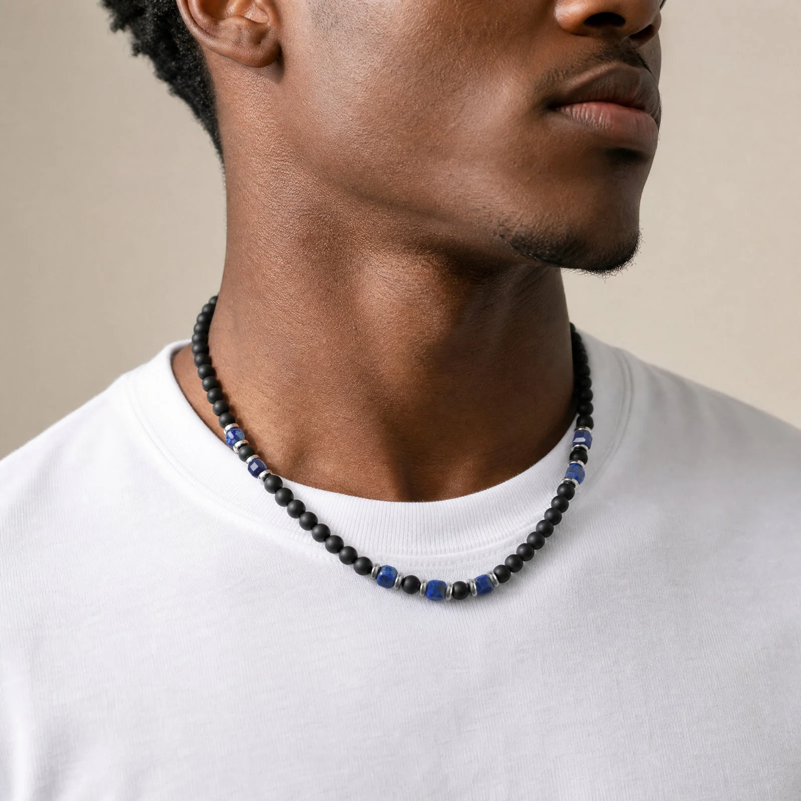 Stilvolle Herren-Halskette aus Natursteinperlen, Schwarze Achat-Lapis-Perlenketten, Vintage Punk-Schmuck Geschenk für Ihn – Detail 3