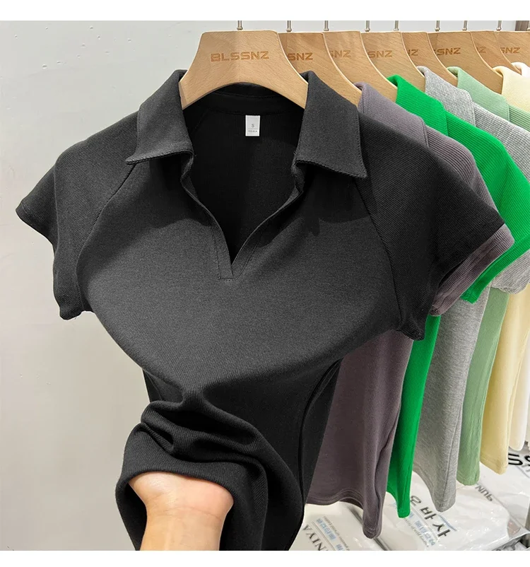 Nischen-Design Slim Fit Kurzarm Damen T-Shirt 2026 Sommer Neuheit V-Ausschnitt Poloshirt Einzigartiges Elegantes Top Koreanisches Einfarbiges Tee – Detail 34