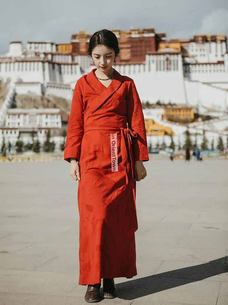 الأحمر التبتية التقليدية رداء ازياء الربيع الصيف الإناث بولا رداء Xizang صورة لاسا الأداء السياحي الملابس TP068