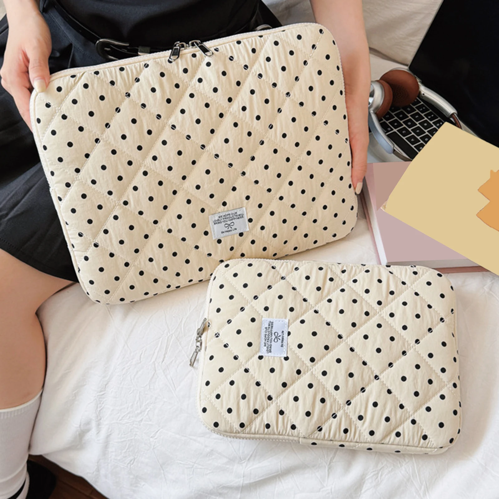 Polka Dot Padded Tablet Sleeve Bag Shockproof Soft Computer Liner Bag Aesthetic Puffy Laptop Case for Travel Work College Shop