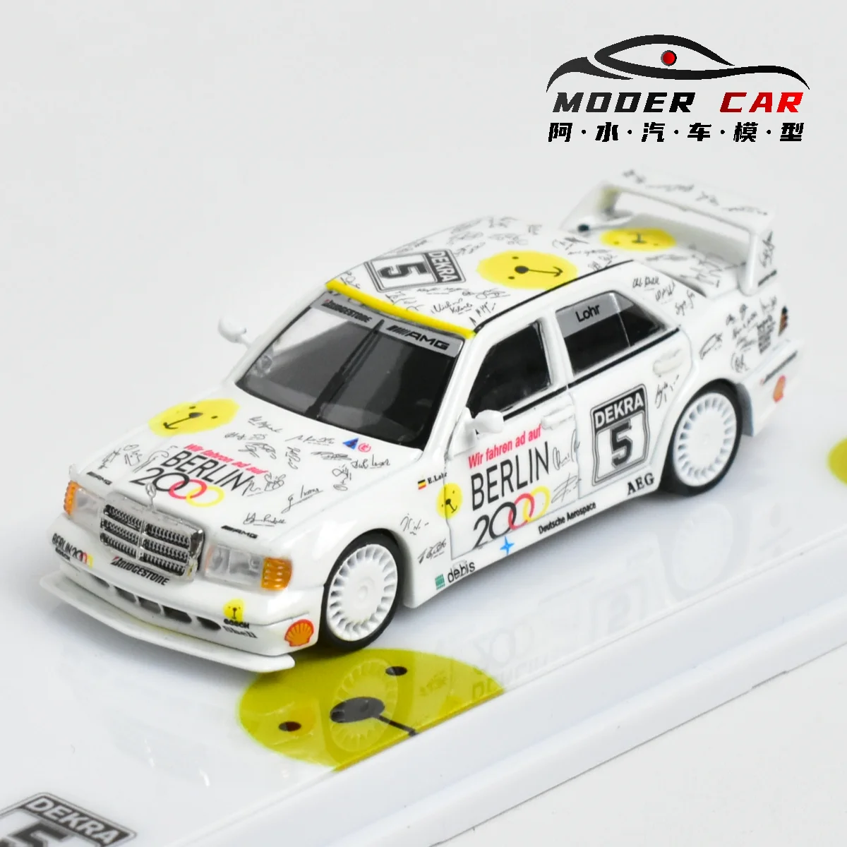 

Flame 1:64 190E W201 2.5-16 Evo Berlin bear Diecast Moldel Car