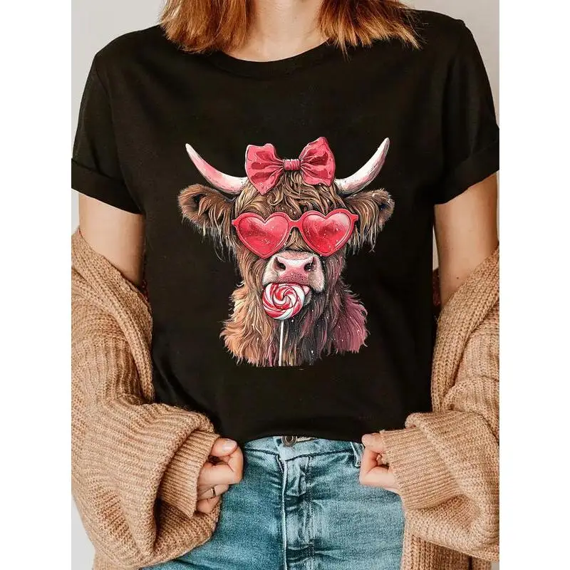 

100% Cotton Highland Cow Valentine Mens Womens T-Shirt Retro Groovy Men Women Tees